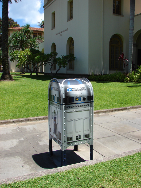R2D2 Mailbox
